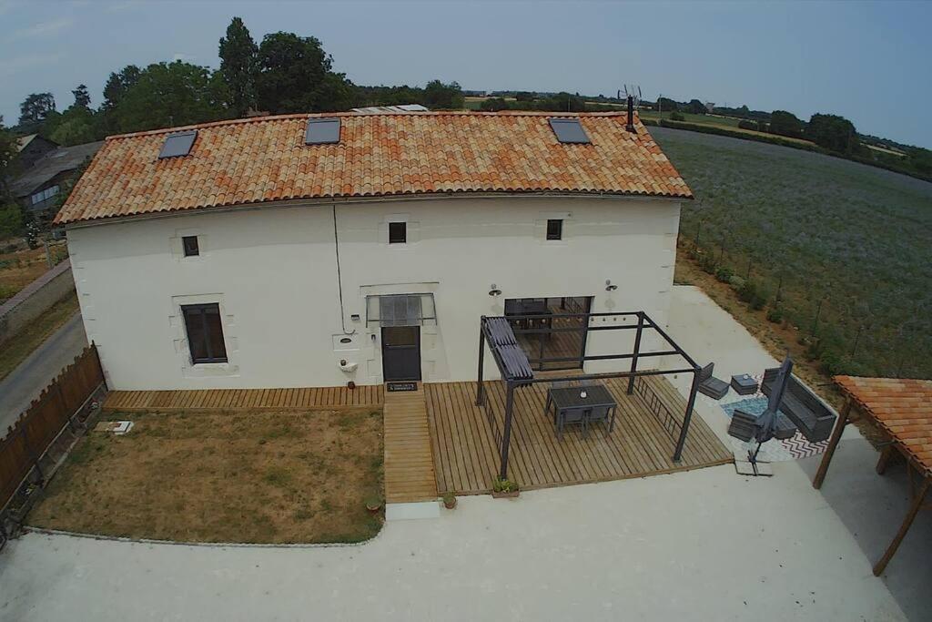 Maison Poitevine 9/10 Personnes Chaunay Dış mekan fotoğraf