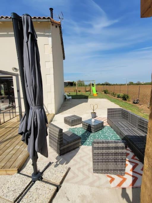 Maison Poitevine 9/10 Personnes Chaunay Dış mekan fotoğraf
